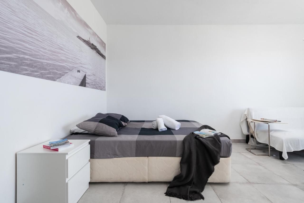 Nice Studio In Siesta 2 In Puerto Alcudia 7 Apartment ภายนอก รูปภาพ